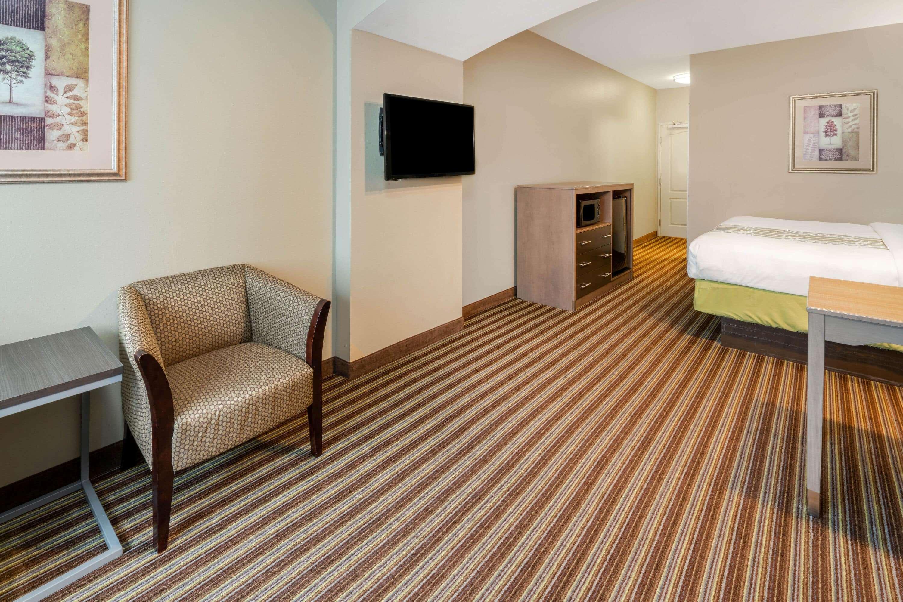 La Quinta Inn & Suites By Wyndham Broussard - Lafayette Area Exterior photo