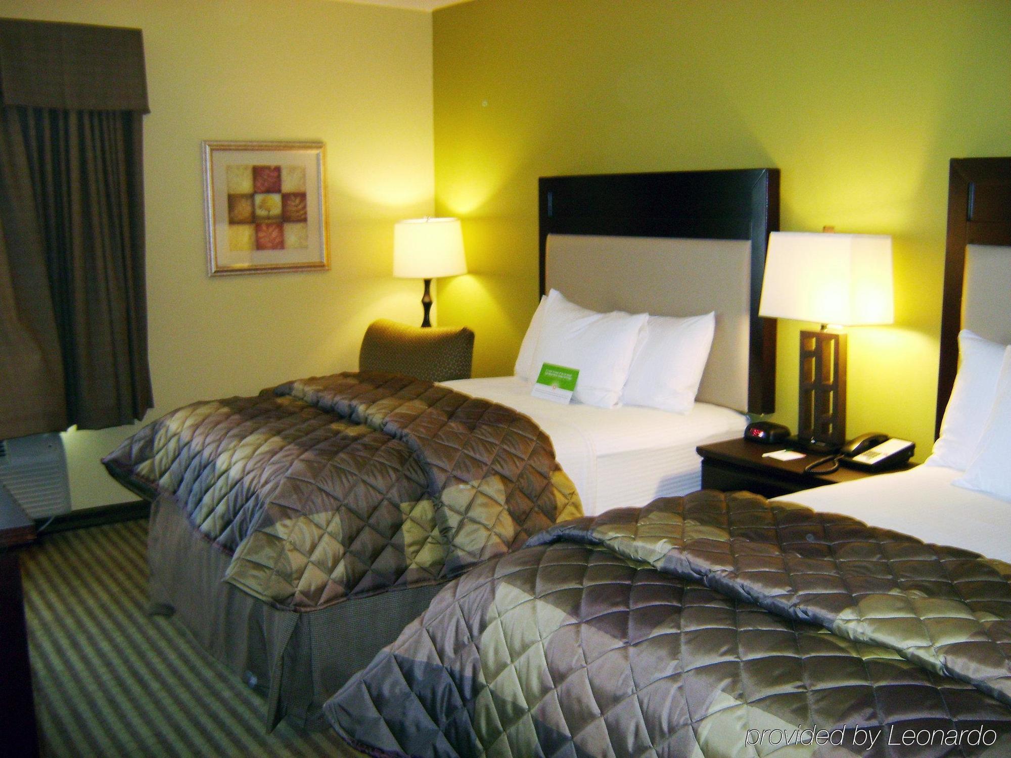 La Quinta Inn & Suites By Wyndham Broussard - Lafayette Area Room photo